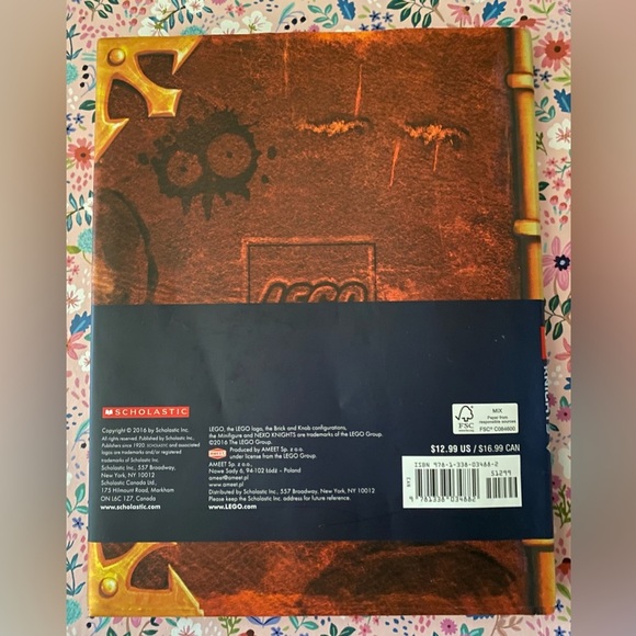 Lego Nexo Knights Book - Picture 2 of 2